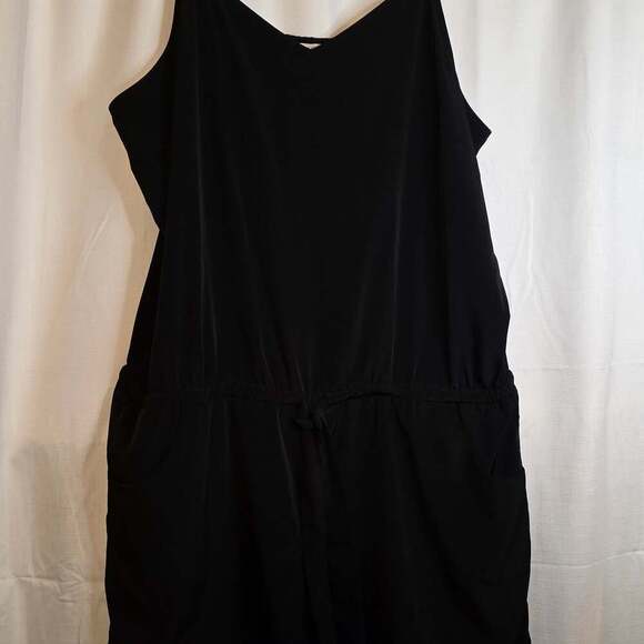 J.Crew Pants - J. Crew Black Mini V-Neck Spaghetti Strap Romper XL